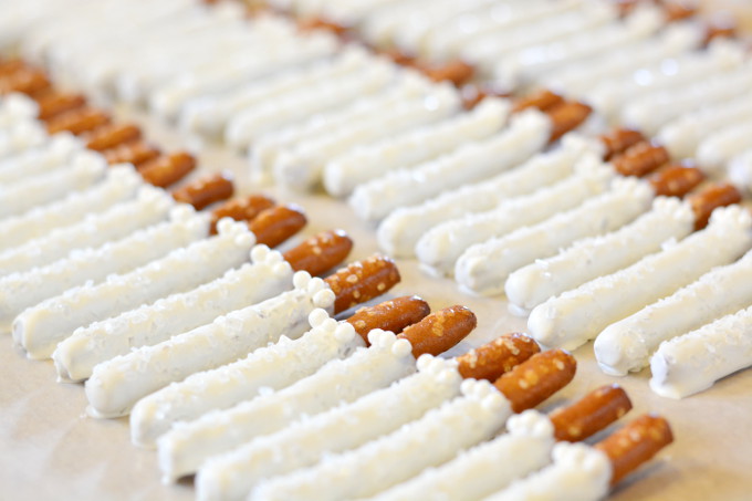 Bride & Groom Pretzel Rods | Garnish & Glaze