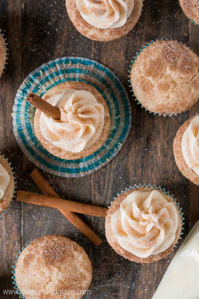 Snickerdoodle Cupcakes Garnish And Glaze
