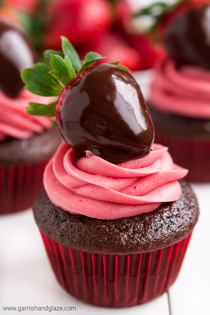 Chocolate Dipped Strawberry Cupcakes - Garnish & Glaze