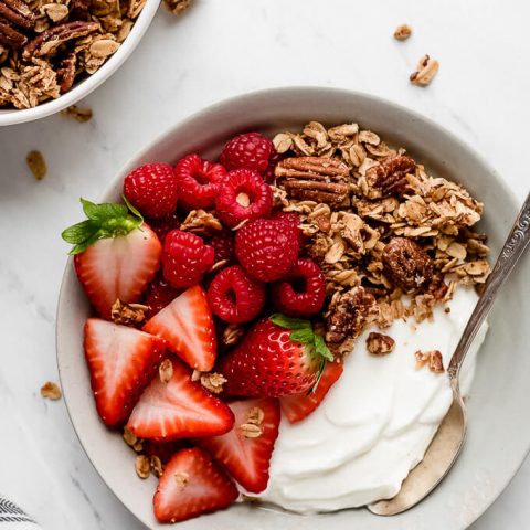 4 Greek Yogurt Bowls that keep you feeling full - Garnish & Glaze