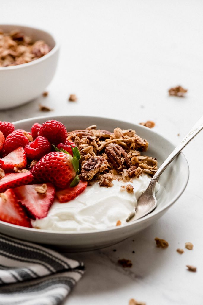 4 Greek Yogurt Bowls that keep you feeling full - Garnish & Glaze