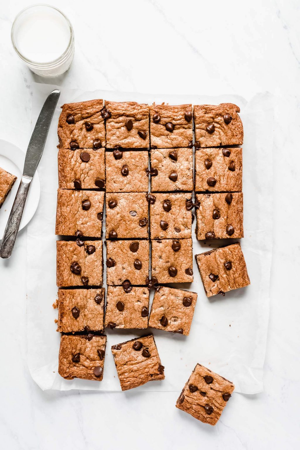 Toll House Chocolate Chip Bars Garnish And Glaze