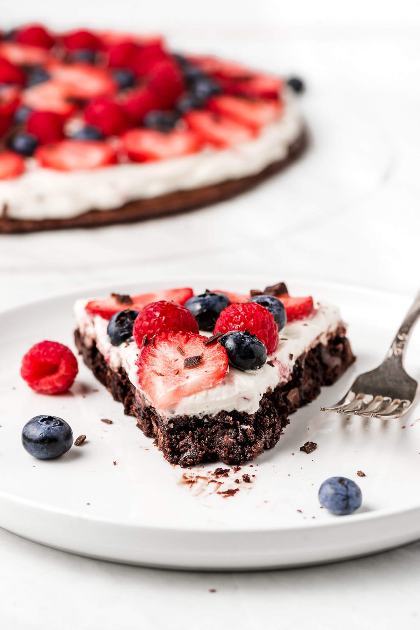 Berry Brownie Pizza Garnish And Glaze