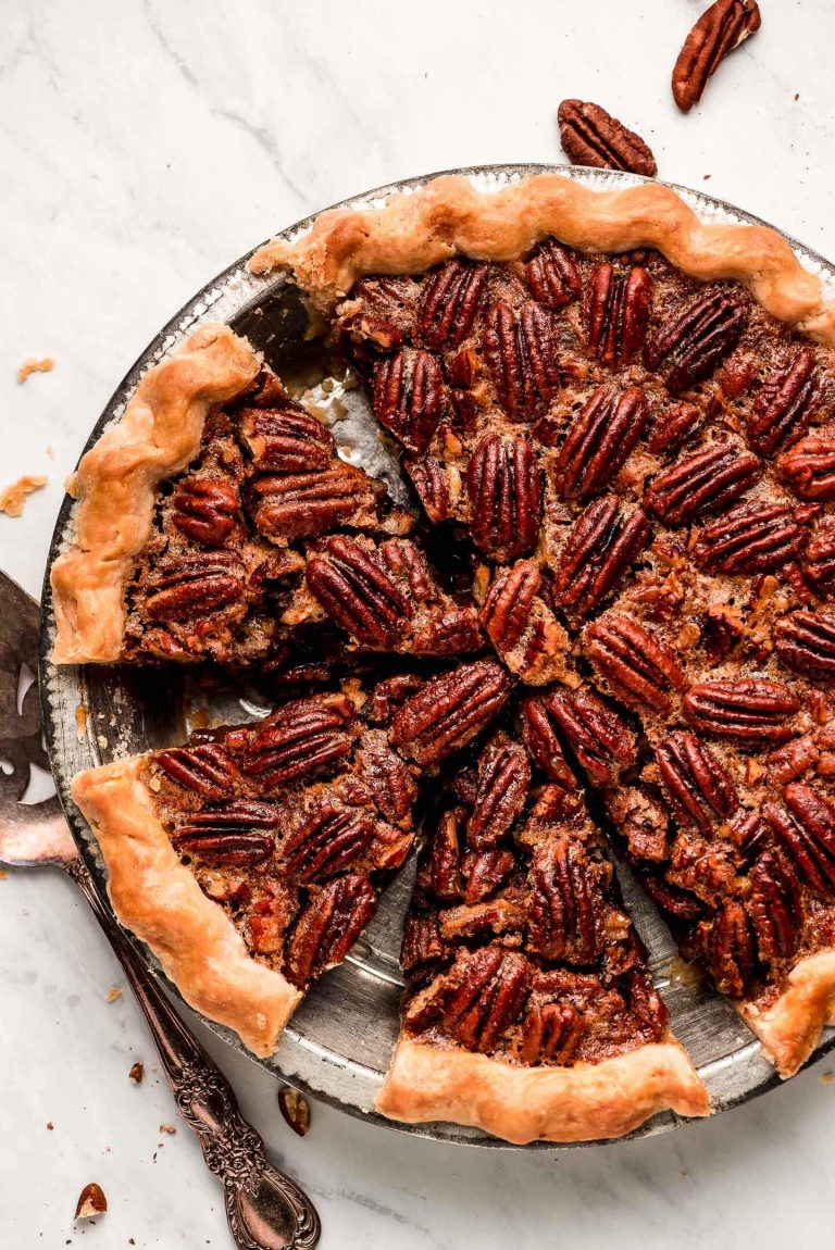 The BEST Pecan Pie - Garnish &amp; Glaze